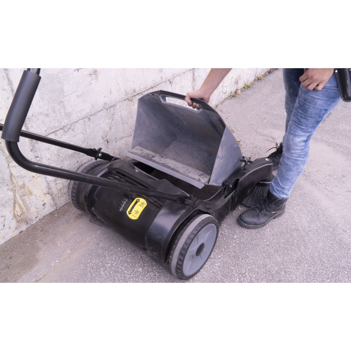Johnny Vac A70 Floor Sweeper 2 Side Brushes - 10.5 Gal image 12